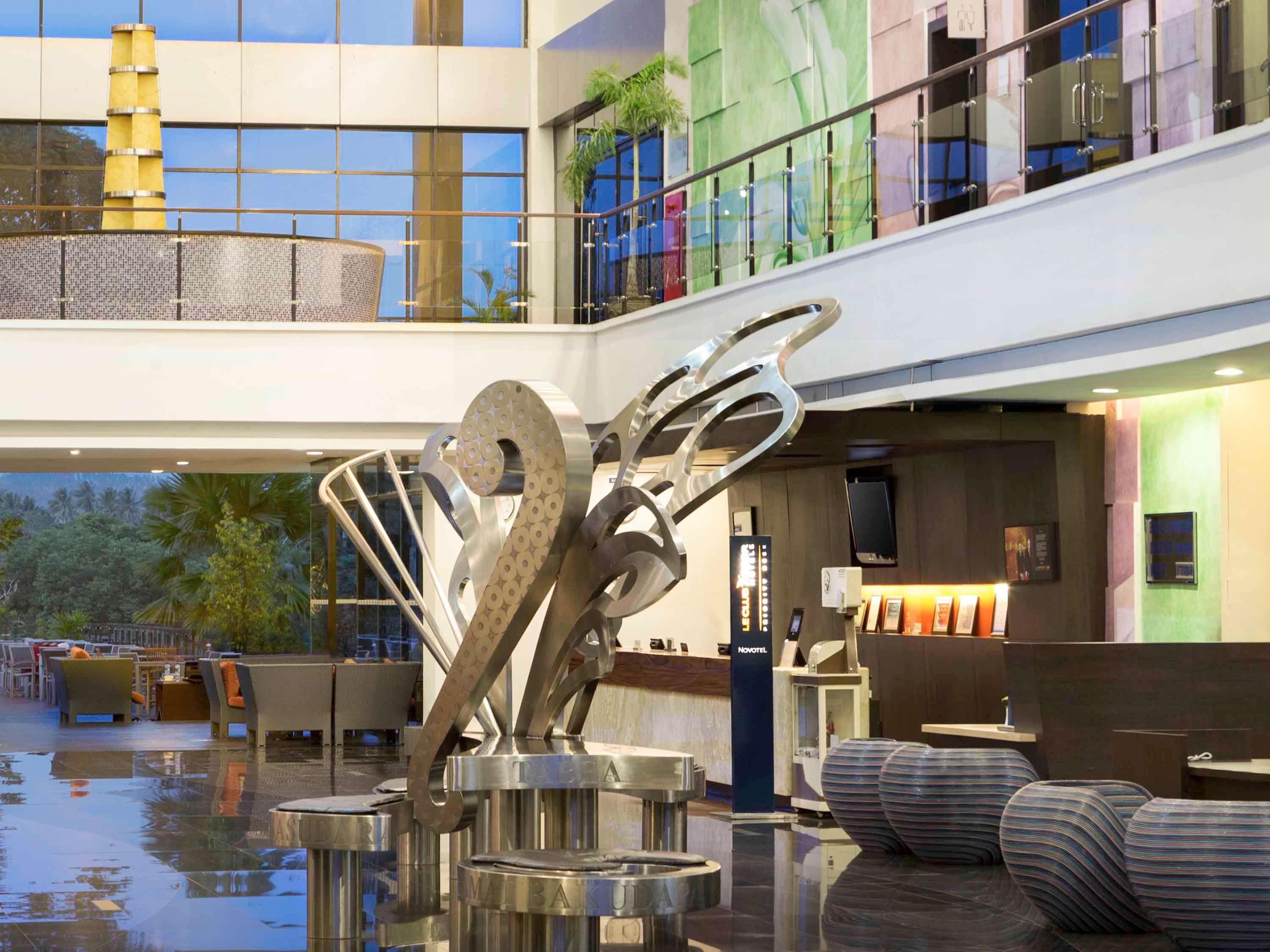 Novotel Manado Golf Resort & Convention Center Exterior photo