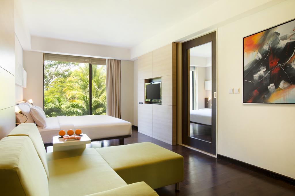 Novotel Manado Golf Resort & Convention Center Exterior photo