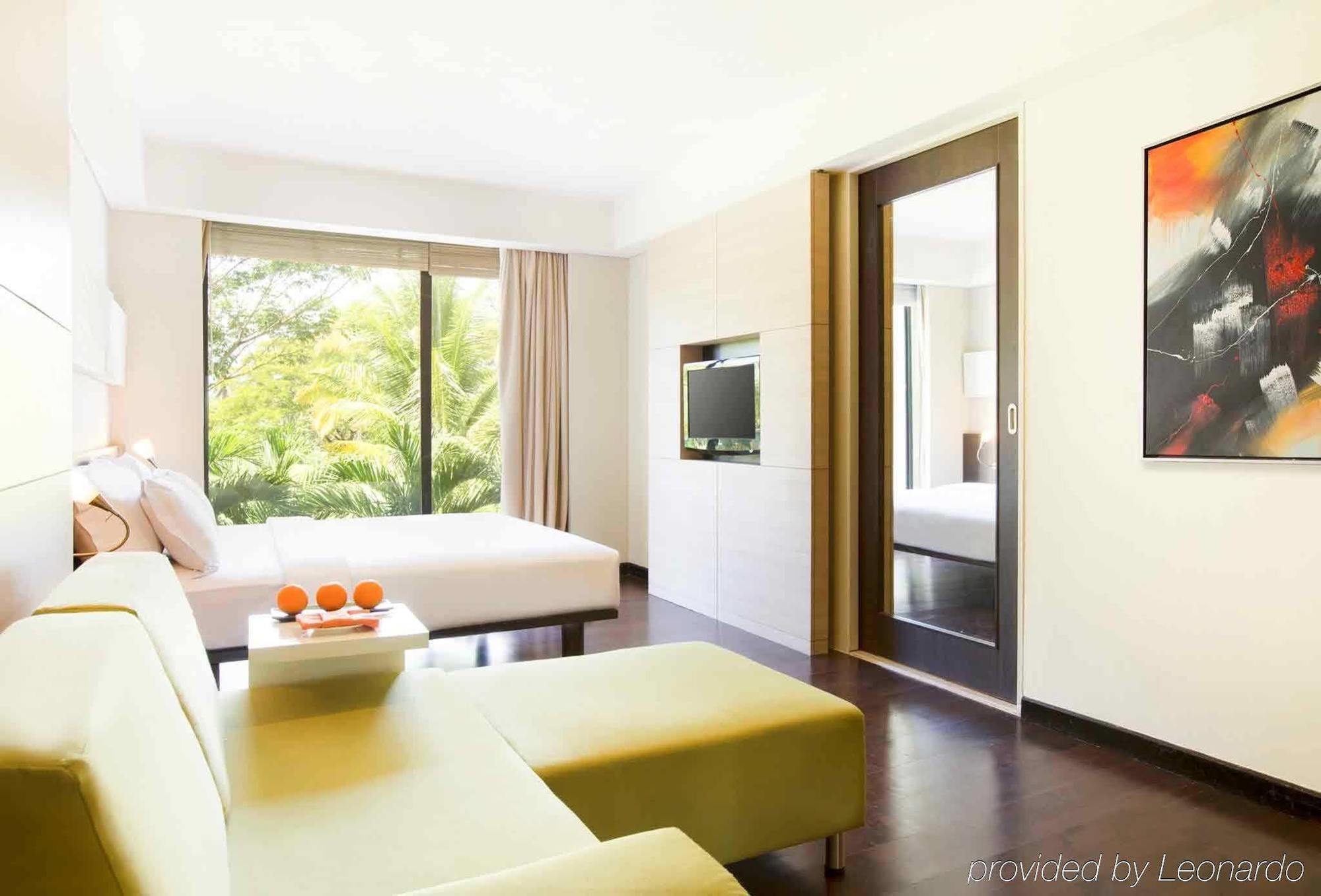 Novotel Manado Golf Resort & Convention Center Exterior photo