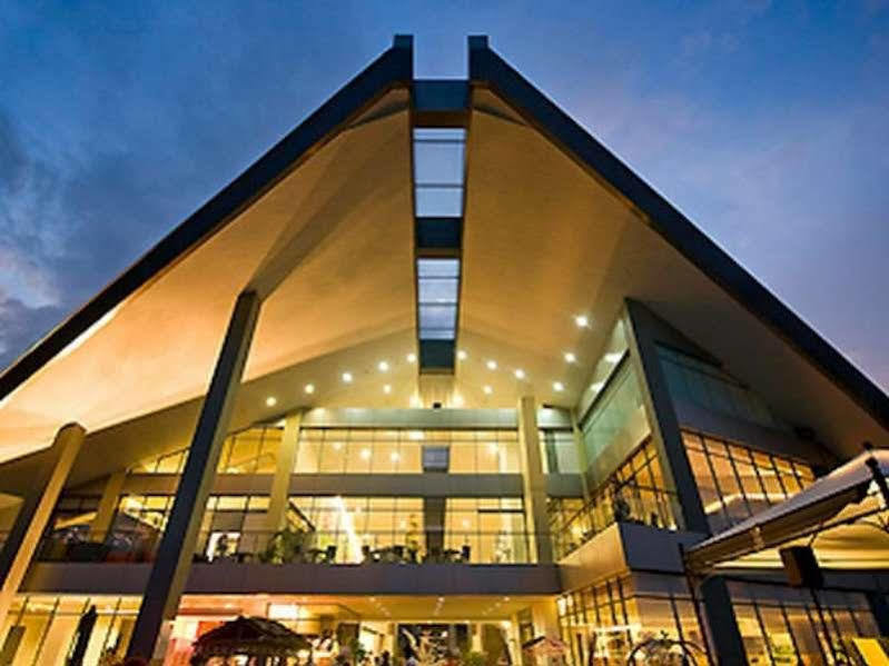 Novotel Manado Golf Resort & Convention Center Exterior photo